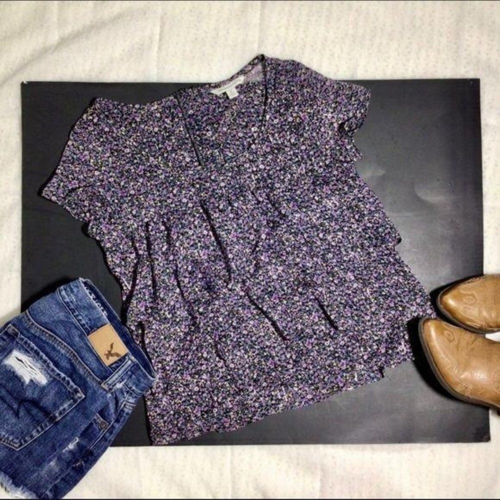 American Eagle Ruffle Top Purple Floral Sz S